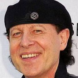 Klaus Meine age