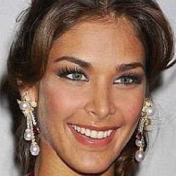 Dayana Mendoza age