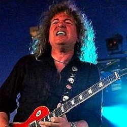 Dave Meniketti age