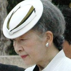 Empress Michiko age