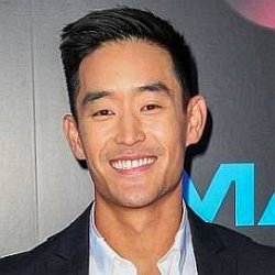 Mike Moh age