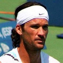 Carlos Moya age