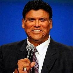 Anthony Munoz age