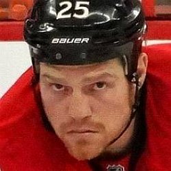 Chris Neil age