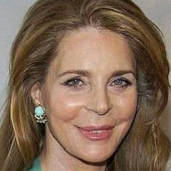 Queen Noor age