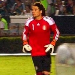 Guillermo Ochoa age