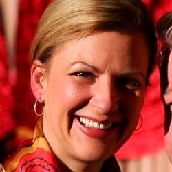 Anna Olson age