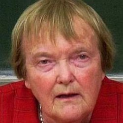 Gudrun Pausewang age