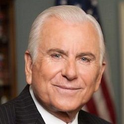 Nido Qubein age