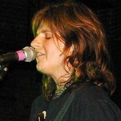 Amy Ray age