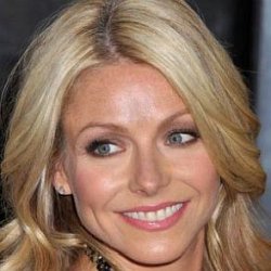 Kelly Ripa age