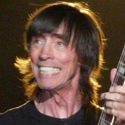 Tom Scholz age