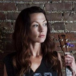 Amanda Shires age