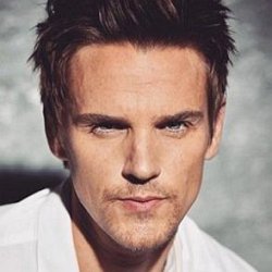 Riley Smith age