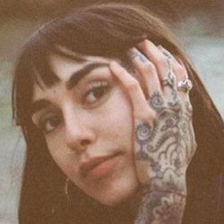 Hannah Snowdon age