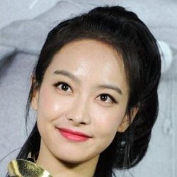 Victoria Song age