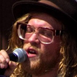 Allen Stone age