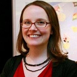 Raina Telgemeier age