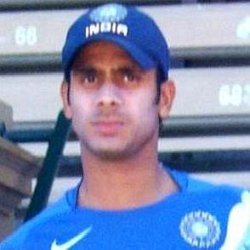 Manoj Tiwary age