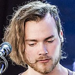 Asgeir Trausti age