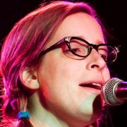 Laura Veirs age