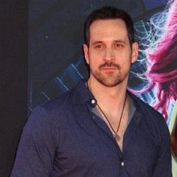 Travis Willingham age